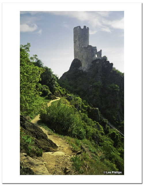 Lastours: Ghost of a Cathar Castle